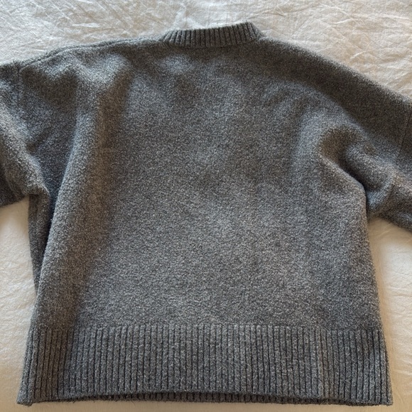 Zara gray sweater size M - Picture 3 of 3